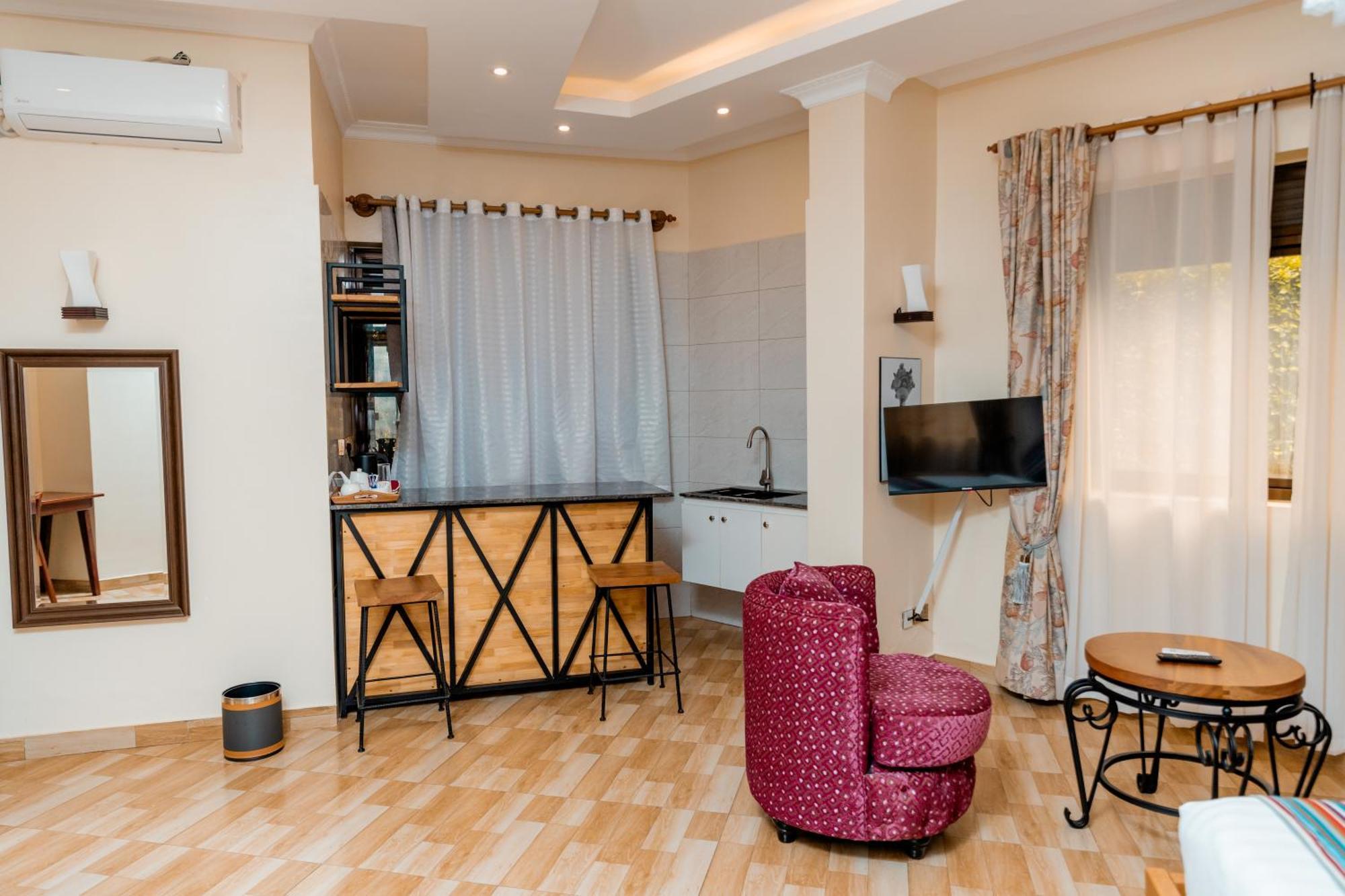 Las Vegas Garden Hotel Mbarara Dış mekan fotoğraf